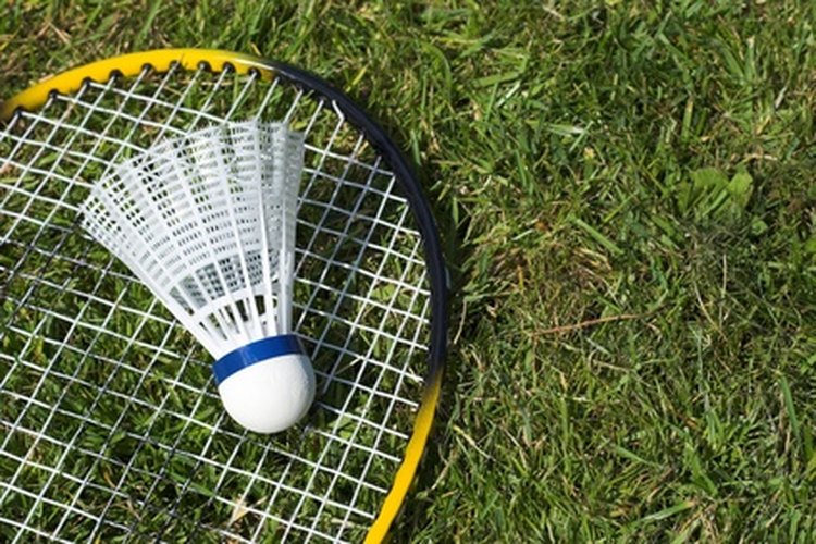 Las raquetas de bádminton son ligeras pero resistentes.