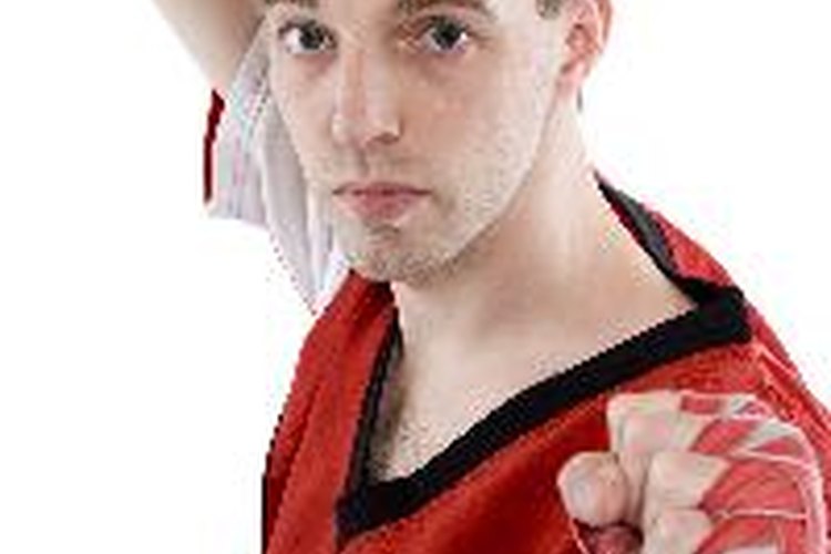 Cómo hacer combinaciones de Kickboxing.