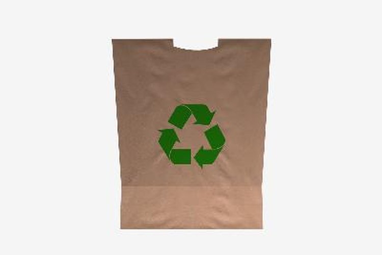 Desde su creación, la bolsa de papel ha sido fabricada en formas muy diferentes, colores y tamaños que hasta es difícil imaginar la vida sin ella.