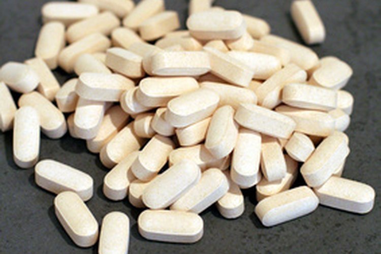 Los suplementos multivitamínicos contienen varios niveles de diferentes vitaminas específicas.