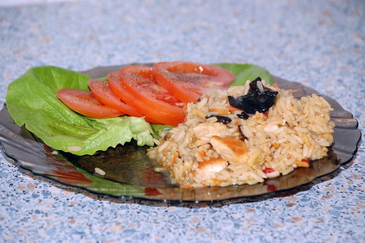Prepara una lista de comestibles saludables de bajo costo.