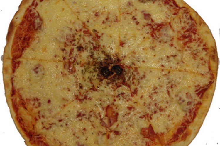 Si eliges los aderezos correctos, la pizza puede proporcionar muchas vitaminas y minerales.