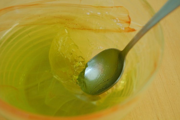 La pectina se utiliza para aglutinar a las gelatinas.