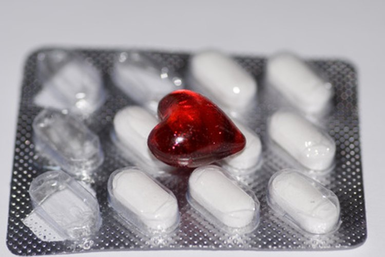 Existen varios peligros de descontinuar un medicamento para el colesterol.