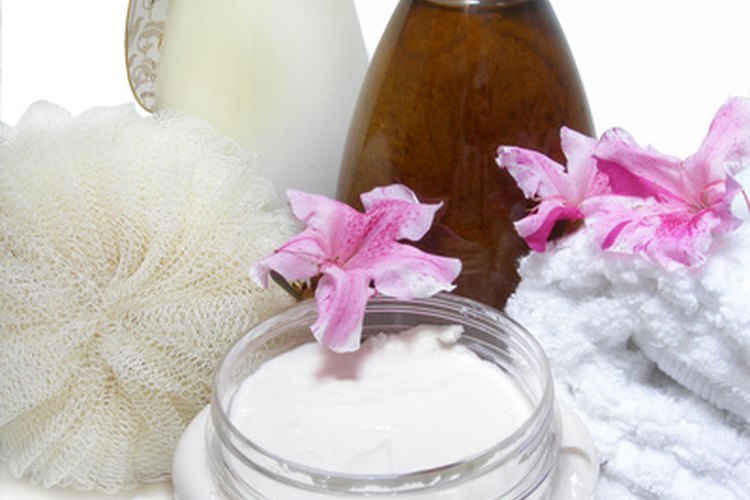 La manteca de karité se puede usar como jabón, como una loción corporal o como un humectante facial.