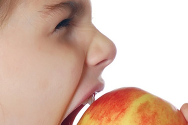 Un complejo multivitamínico ayuda a los niños con su dieta.