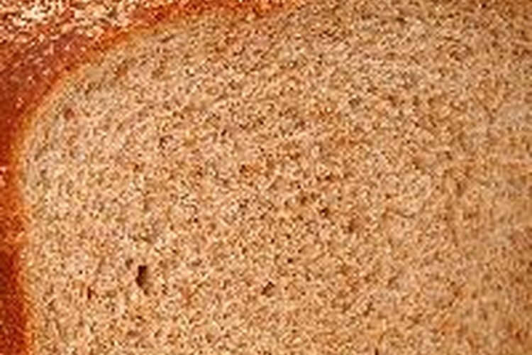 El pan integral no es necesariamente mejor que otros tipos de pan para controlar los niveles de glucosa en sangre.