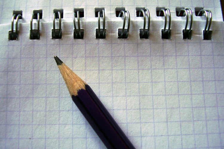 Las notas de campo, los resultados de la encuesta y las respuestas a las preguntas de una entrevista son las investigaciones cualitativas.