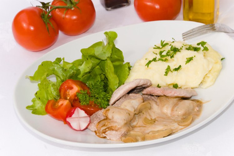 La vitamina B-12, que se encuentra en la carne roja, puede ayudarte con la fatiga.
