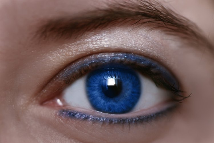La hiperemia ocular es referida comúnmente como ojo rojo.