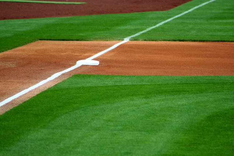 Una ubicación y posición adecuadas de la base es importante en el béisbol.