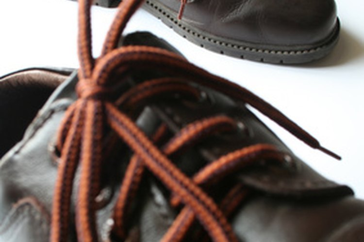 Los zapatos de piel sintética tienen algunas ventajas.