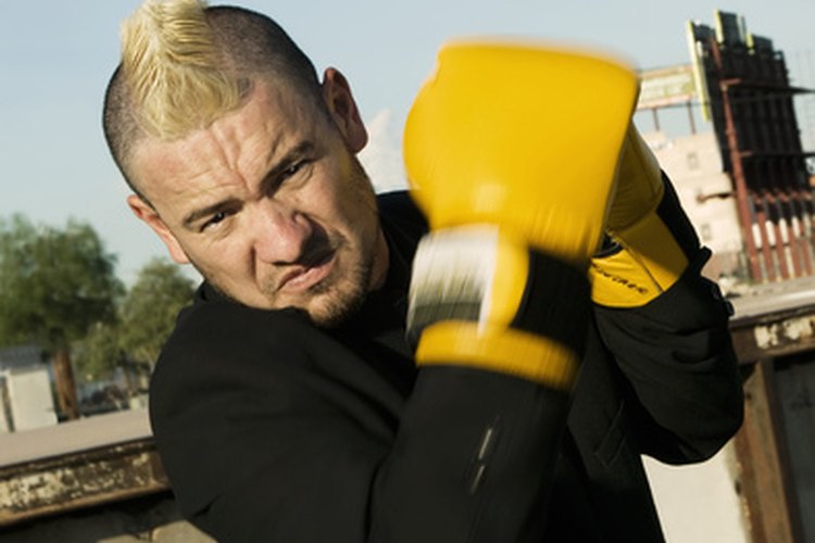 Con el fin de entrar en el ring, un boxeador tiene que prepararse haciendo ejercicios de cardio signficantes.