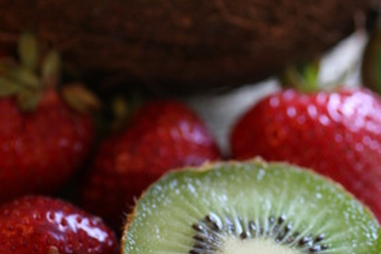 Los ácidos alfa hidroxi son ácidos frutales naturales que se usan como tratamiento para los poros grandes.