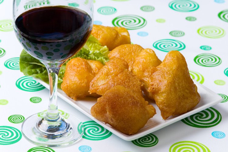 Los alimentos fritos y el alcohol pueden provocar indigestión.