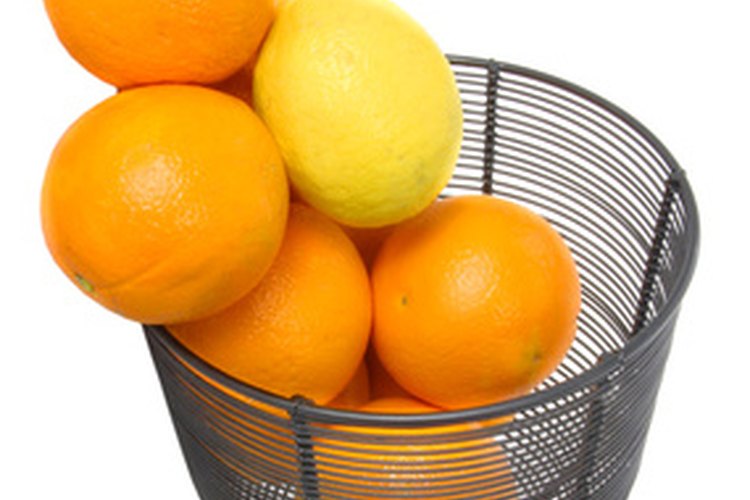 La vitamina C se encuentra en cítricos.