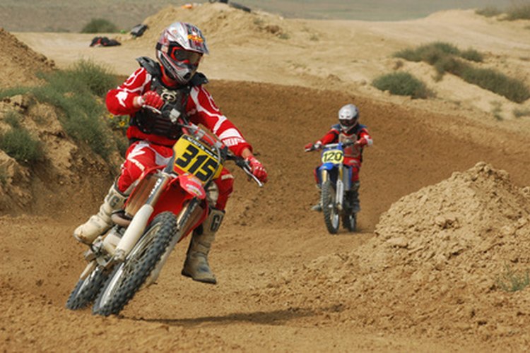 Las motocross son puramente para diversión, no para ir trabajar.