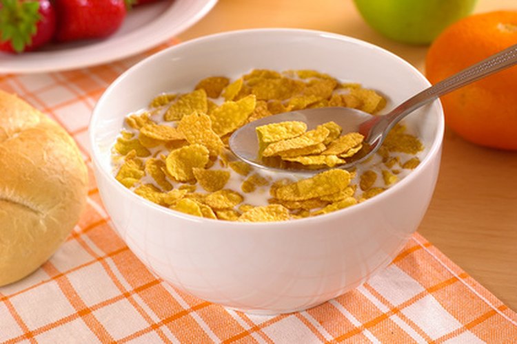 Una ración de cereal fortificado puede aportar el 100 por ciento del Valor Diario de hierro; cómelo con cítricos o frutillas para aumentar su absorción.