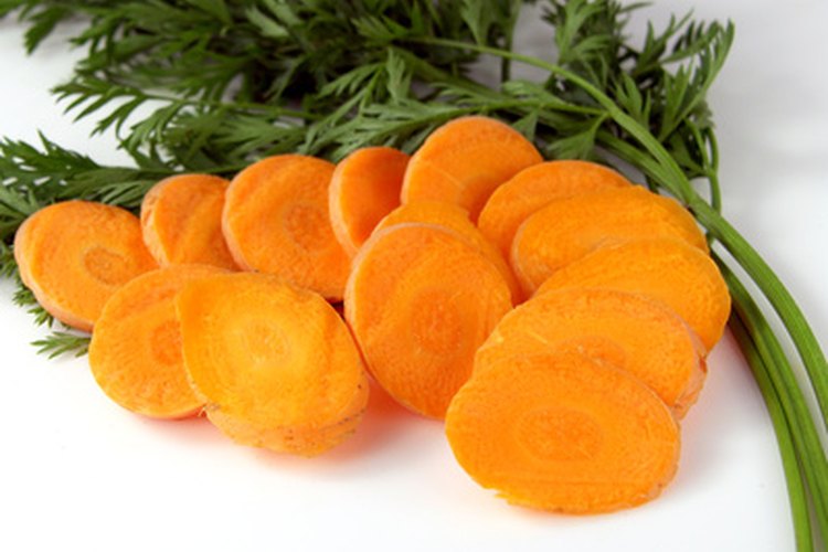 Las antisépticas zanahorias son una buena mascarilla facial para la piel normal o grasa.