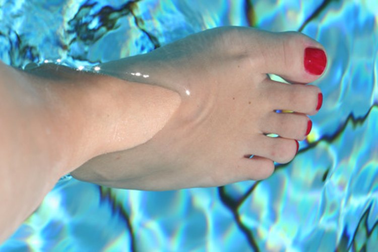 Puedes ejercitarte sin nadar a lo largo de la piscina.