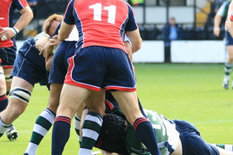 Seguir las reglas para el contacto es una parte importante para la seguridad en el rugby.