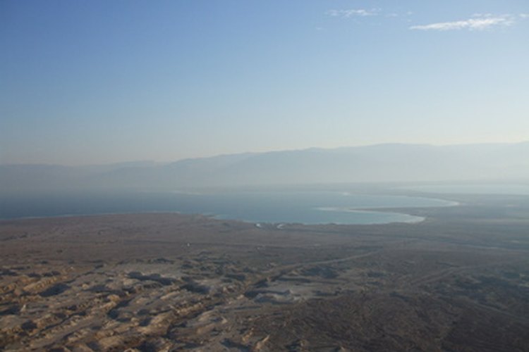 Esta sal viene del Mar Muerto, un lago situado entre Israel y Jordania.