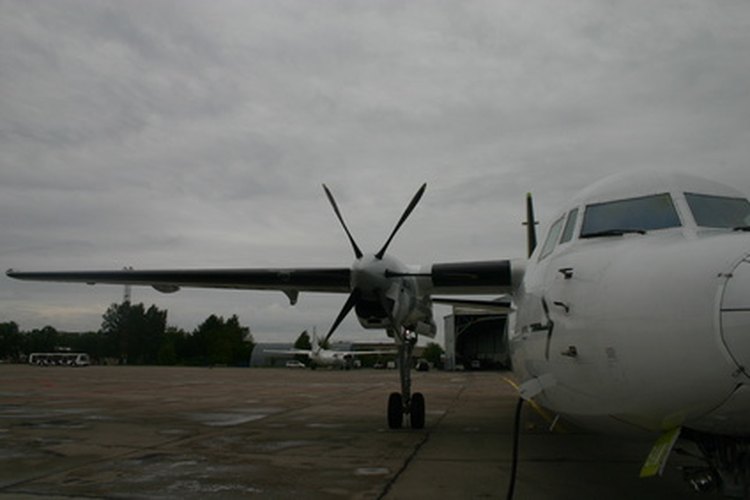 Aprende cuál es la velocidad recomendad para aterrizar con un avión.
