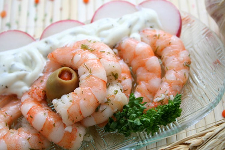 Los camarones cocidos tienen un poco de colesterol dietético, pero poca grasa.