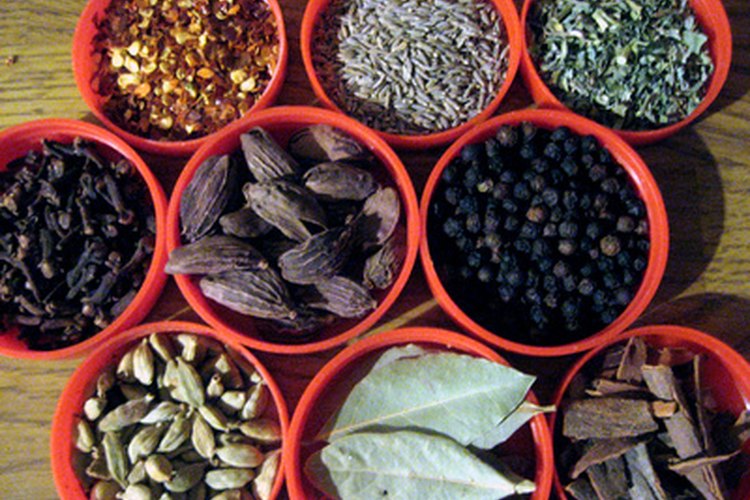 Comer alimentos picantes puede exacerbar los síntomas de las úlceras.