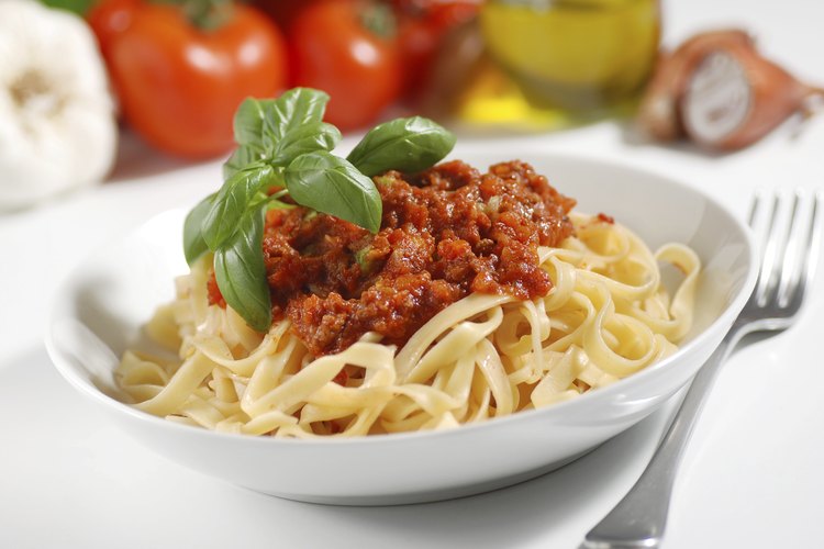 La pasta es un carbohidrato común.