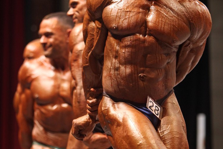 El entrenamiento de un grupo muscular opuesto puede funcionar bien para el físicoculturismo.