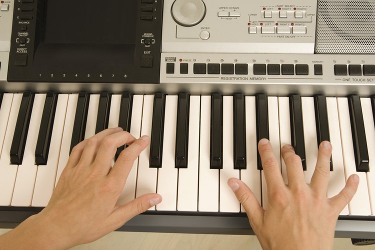 Cómo usar un teclado MIDI con el GarageBand de Apple (En 6 Pasos)