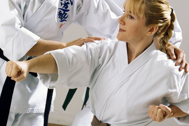Lava tu gi después de cada sesión de karate, especialmente después de sudar mucho.