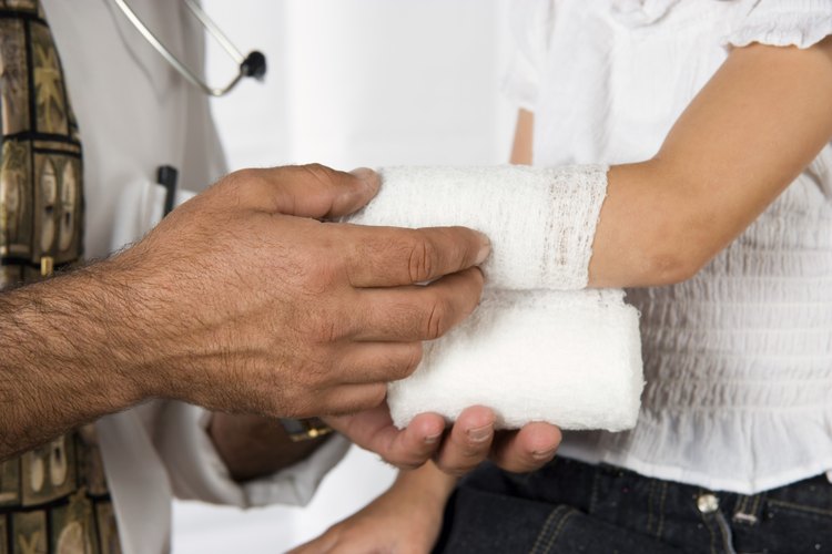 Tu cuerpo necesita de la vitamina C para reparar y mantener huesos y dientes y para sanar heridas.