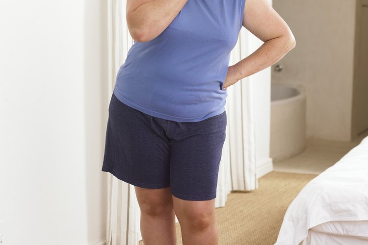 La hinchazón después de comer puede ser causada por varias razones.