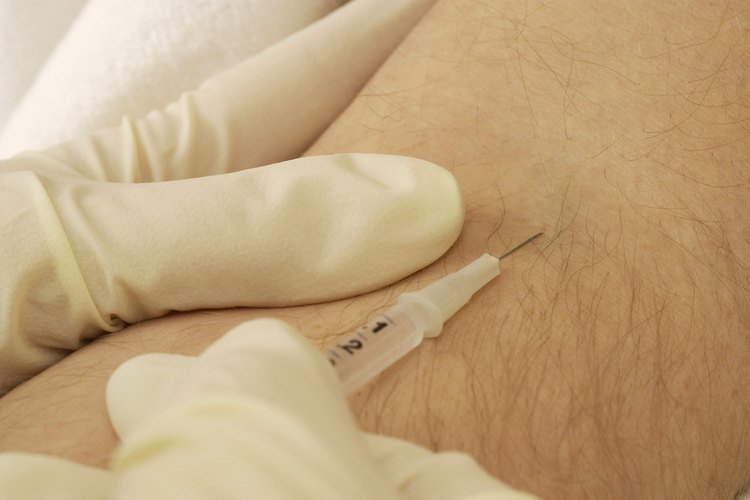La vacuna contra la gripe protege contra tres tipos de influenza.