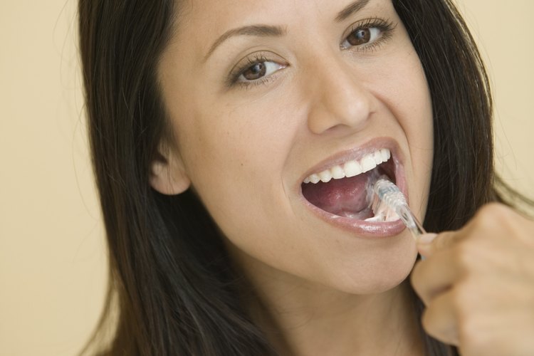 La glicerina es un ingrediente común que encontramos en la pasta dentífrica.