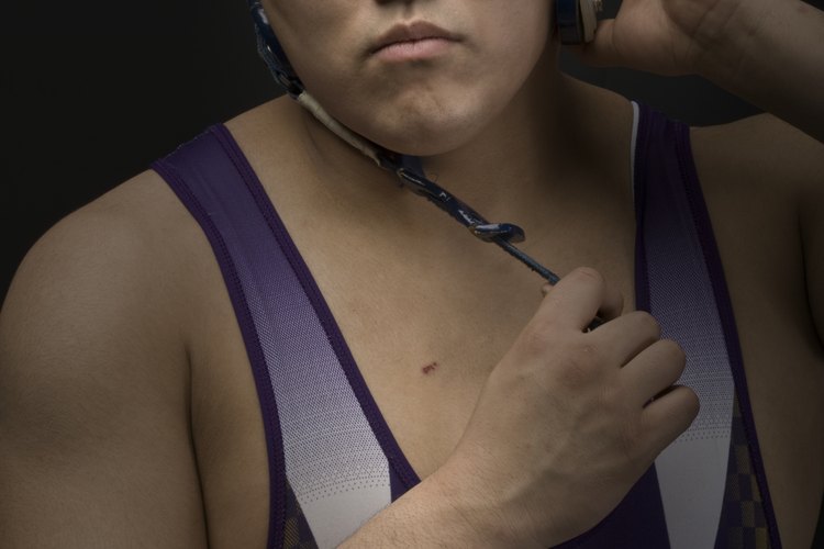 La lucha y el judo comparten algunas similitudes superficiales.