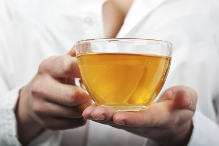 El té caliente generalmente proporciona más antioxidantes que el té helado.