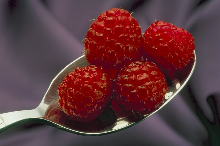 Las frambuesas tienen propiedades anti cancerígenas.