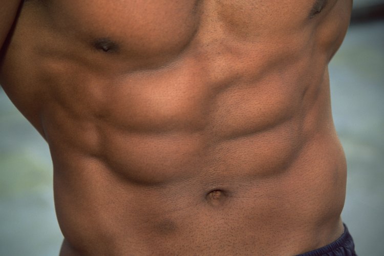 El abdomen sólo se puede ver cuando la grasa corporal es baja y los abdominales se hacen bien.