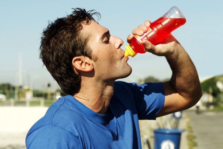 Como fuente de sodio, Gatorade aumenta potencialmente la presión arterial.