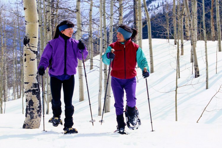 Caminar con raquetas de nieve es fácil de aprender.