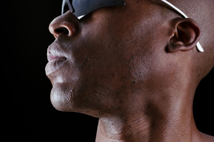 Las gafas de sol deportivas pueedn permitirle a un deportista rendir eliminando el brillo excesivo.