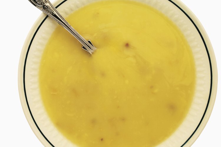 Puedes agregarle polvo de proteínas a la sopa.