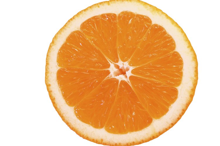 La mayoría de las persona piensan en las naranjas y el jugo de naranja al pensar en la vitamina C.