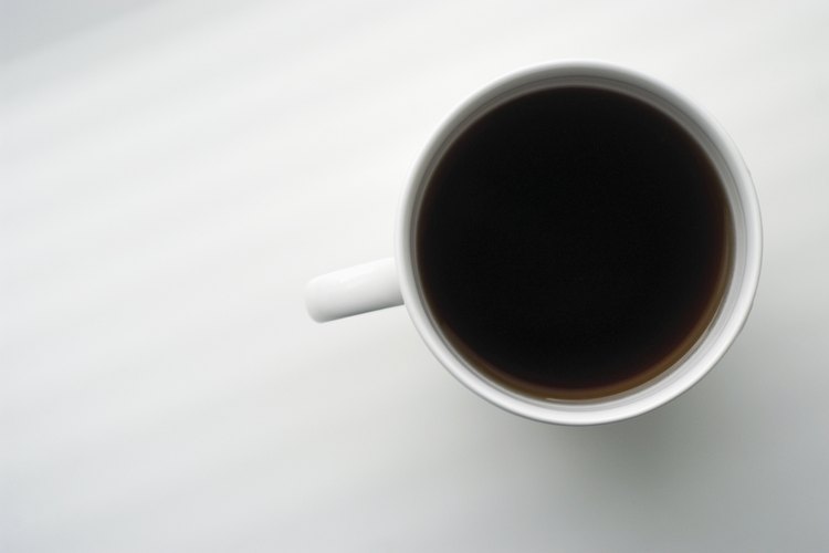 La cafeína es una sustancia amarga que estimula tu sistema nervioso central.