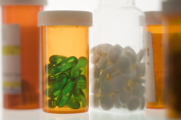 El dronabinol está formado por la sustancia química delta-9-tetrahidrocannabinol, el ingrediente activo que se encuentra en la marihuana.