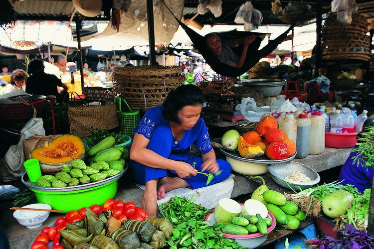 Los vegetales de hoja verde y otros son ingredientes clave en la dieta vietnamita.