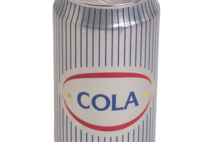 La cafeína en algunos refrescos puede causar un aumento en la micción.